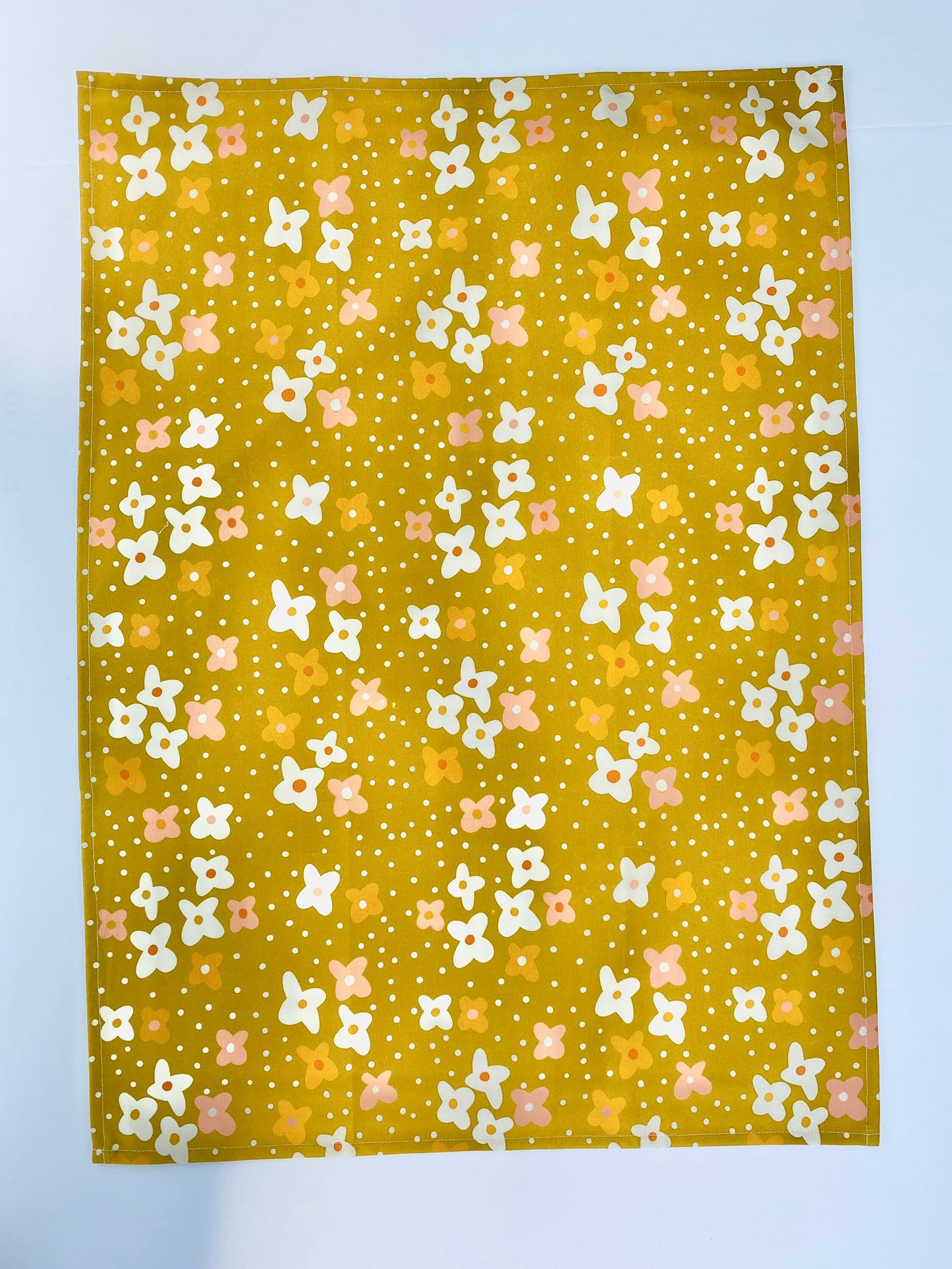 retro daisy towel