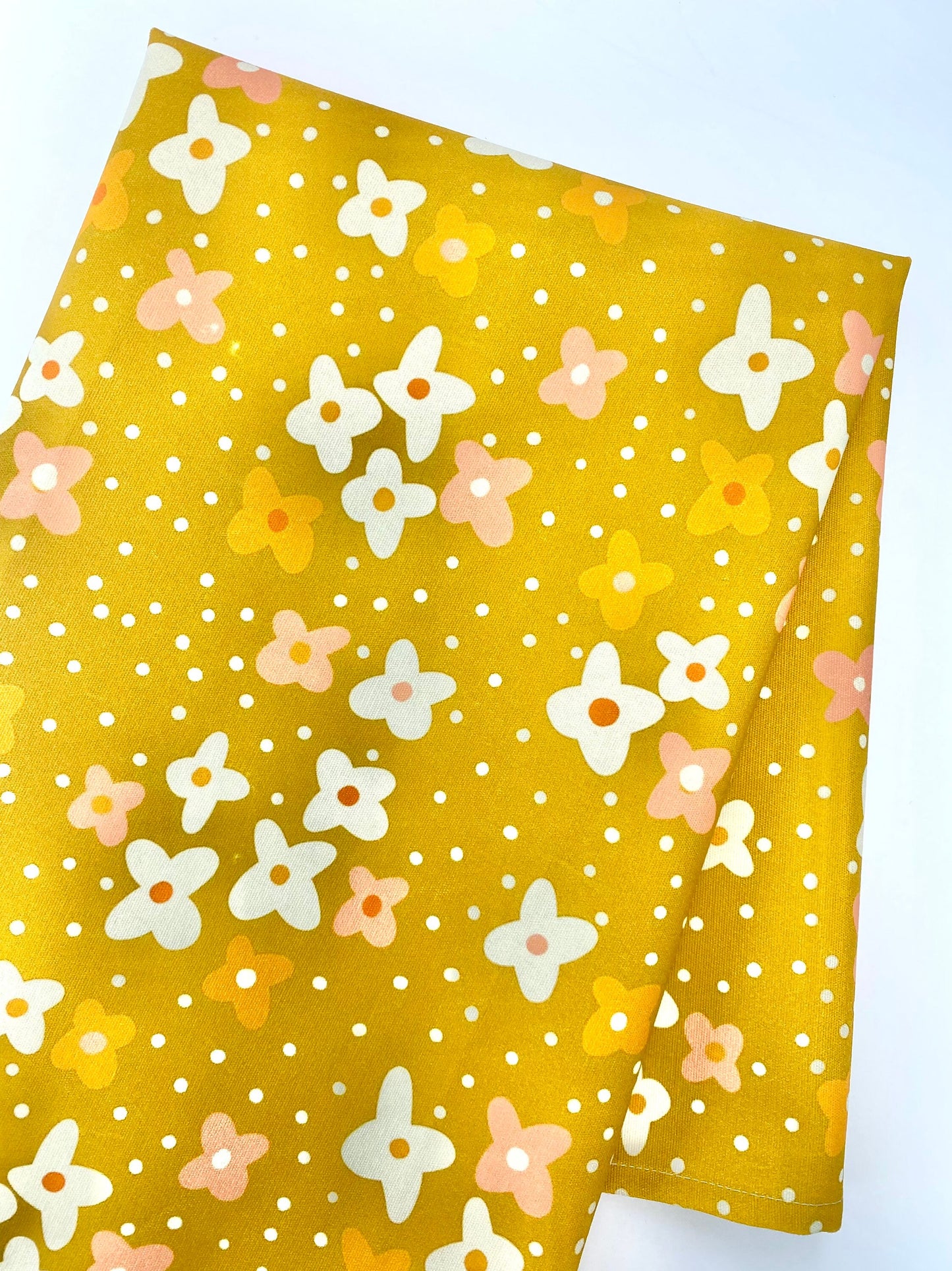 retro daisy towel