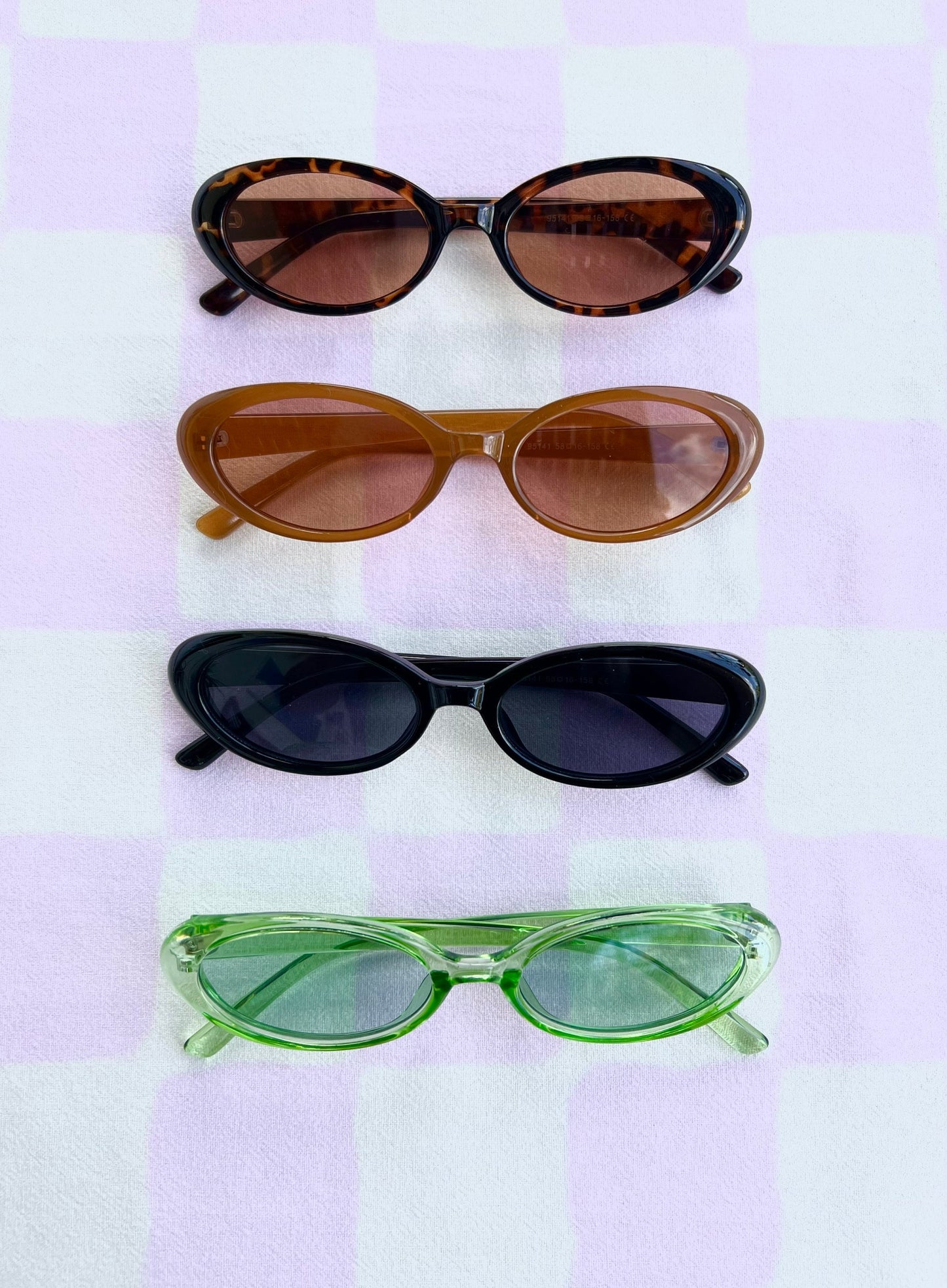 90s rounded skinny sunnies;